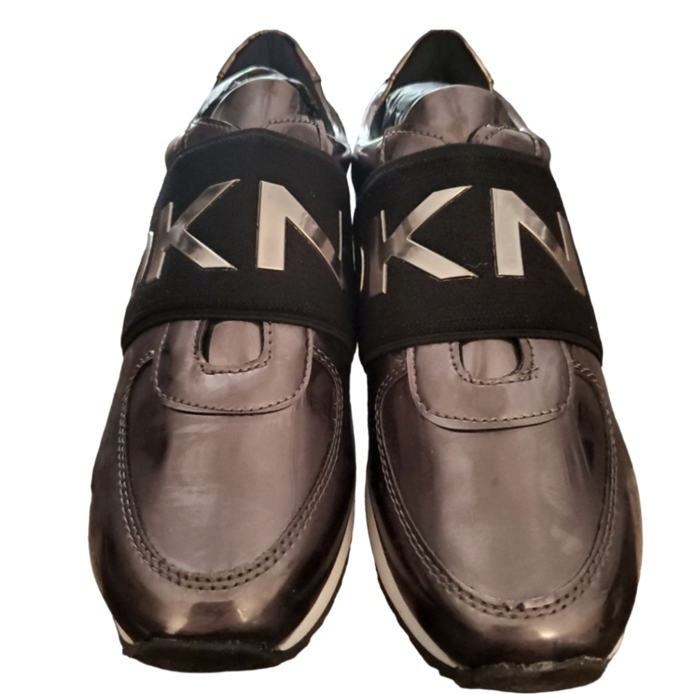 DKNY Women's Athletic Everyday Dalla-Wedge Sneaker pewter 6 NEW
